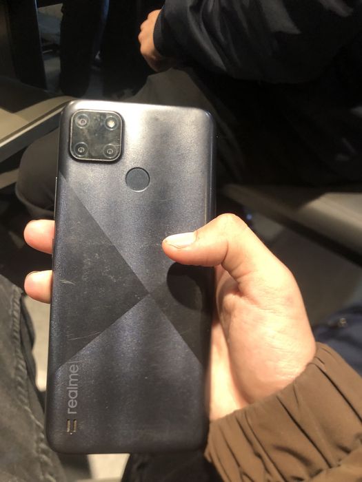 Realme c21yпродам за 15000