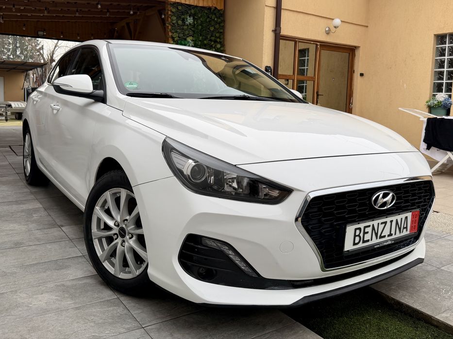 Hyundai i30  fastback  2018 benzina euro 6 120cp import germania recen