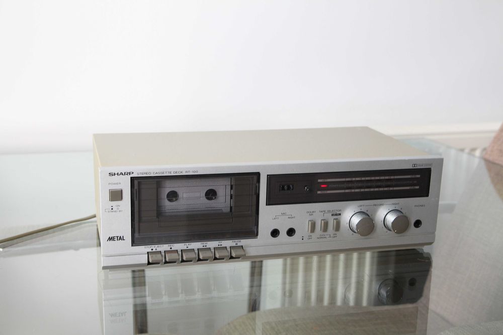 Sharp RT-100 casetofon deck cu mecanica revizuita si functional dar cu lipsa cele doua integrate Dolby