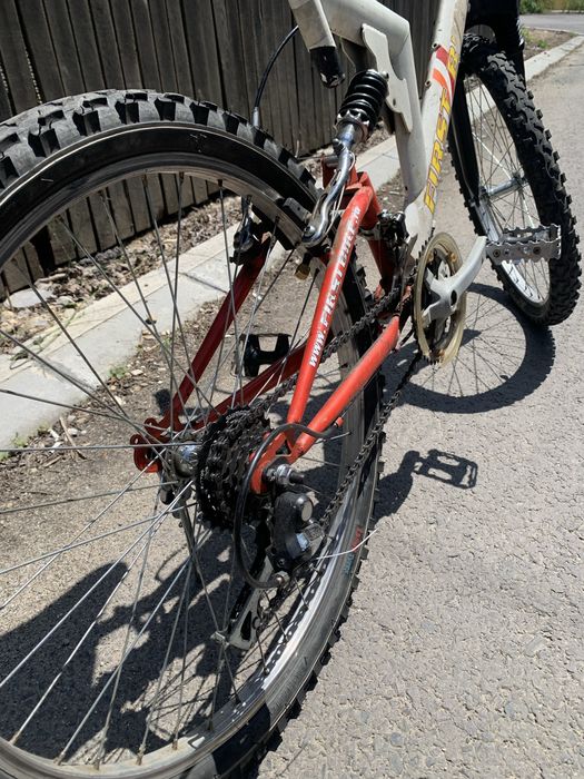 Vând bicicleta pe 24 in perfecta stare de functionare