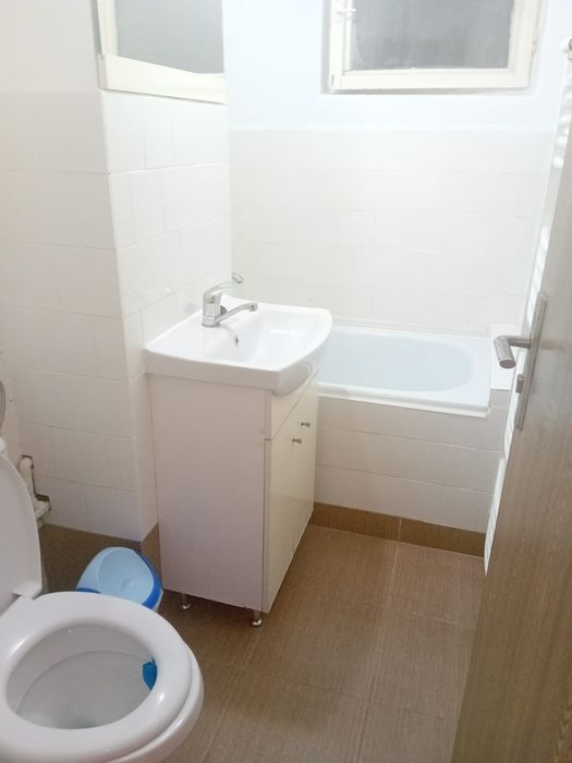 Apartament de închiriat