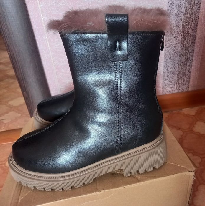 Продам сапоги новые демисезон