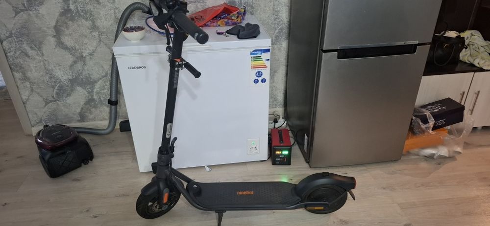 Электросамокат Ninebot F2