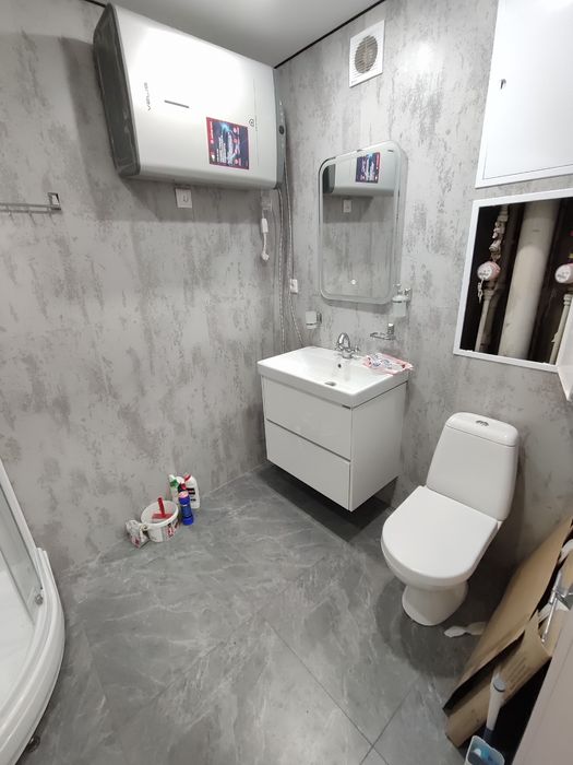 Продается 2-комн (1-52, 1 эт)