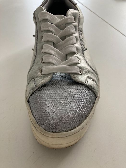 Промоция до 30.11 Сникърси Replay размер 37