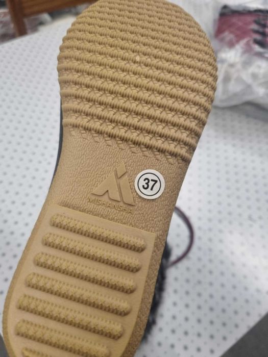 Дамски зимни ботуши -само  35.00 лева -  размери 36.37,38,40,41 -42