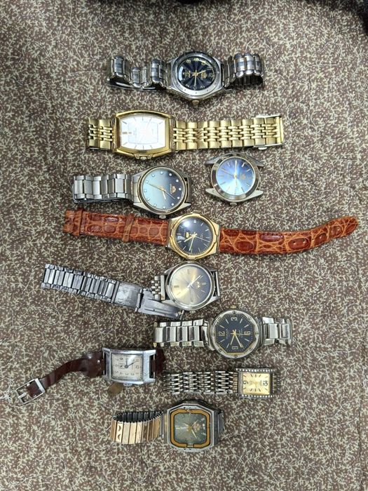 Продам часы наручные механические