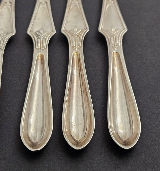 Комплект от 6 вилици за морски дарове.