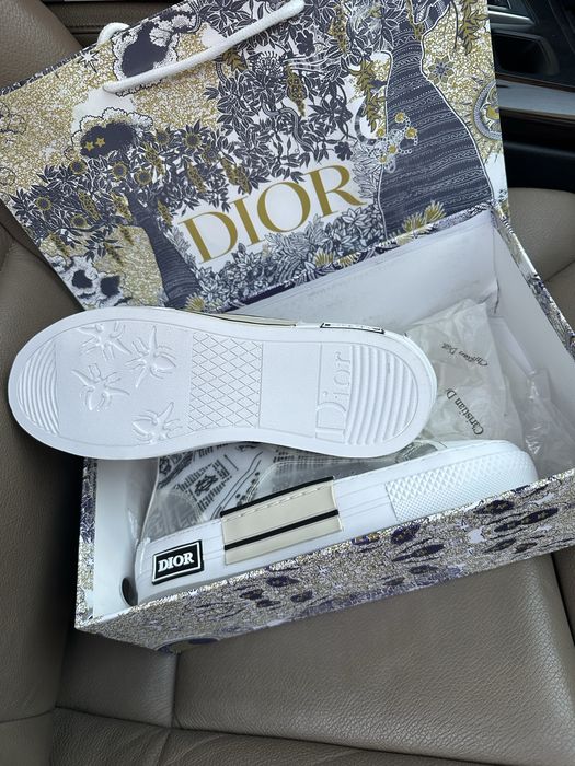 Женскик кроссовки Dior