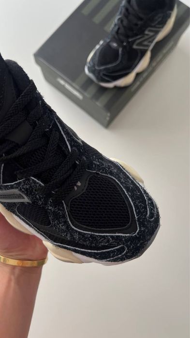 New Balance 9060 “Sea Salt Black”