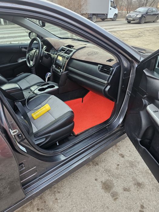 Продам машину камри 50