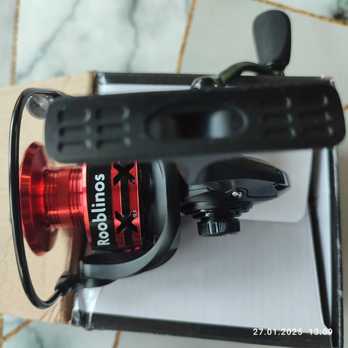 Продаются 5000 новые спиннинговые катушки 2 шт.