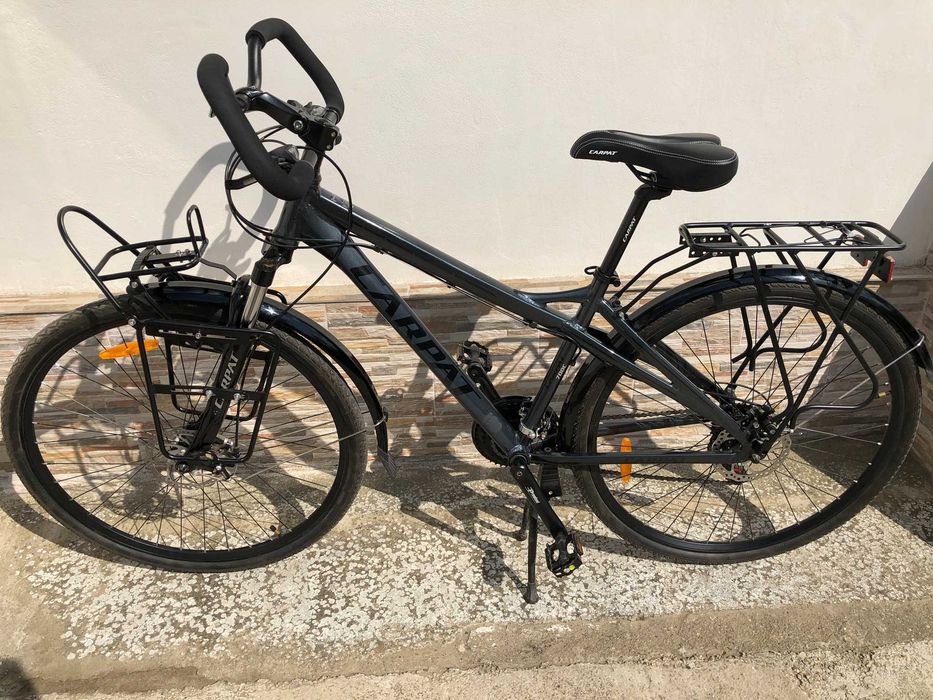 Bicicleta Oras/Trekking Carpat Elite 700C; Roti 28", Frane Disc, 21 Viteze, Cadru Aluminiu; Gri/Negru