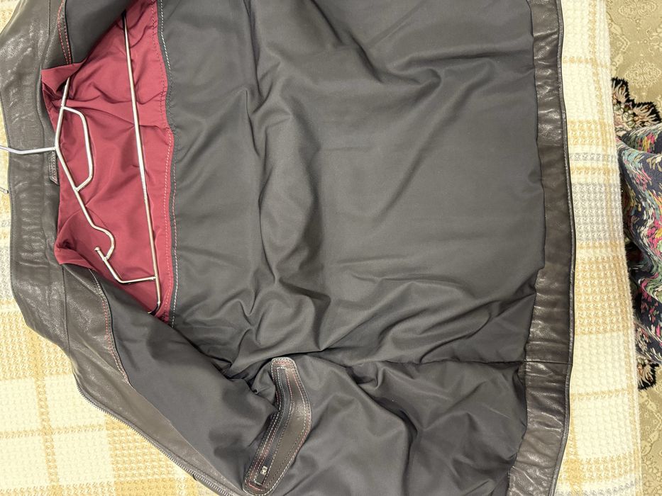 Продается куртка мужская 52 размер