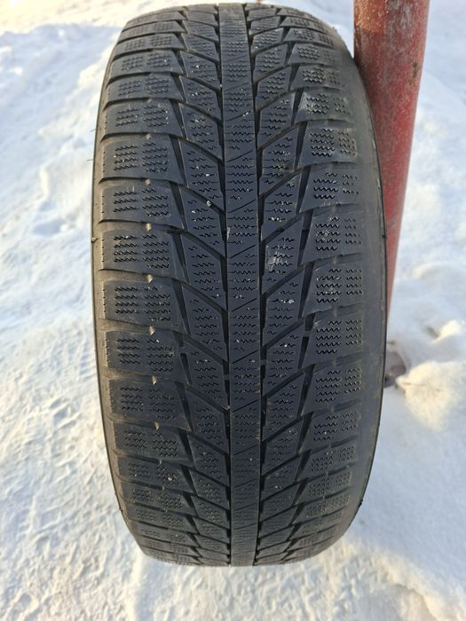 Продам шину 215/55/17 трианжела