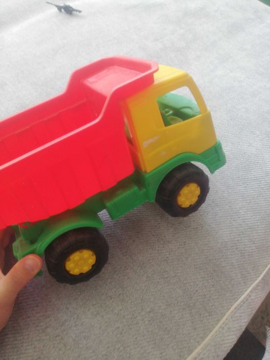 Продам игрушки б/у