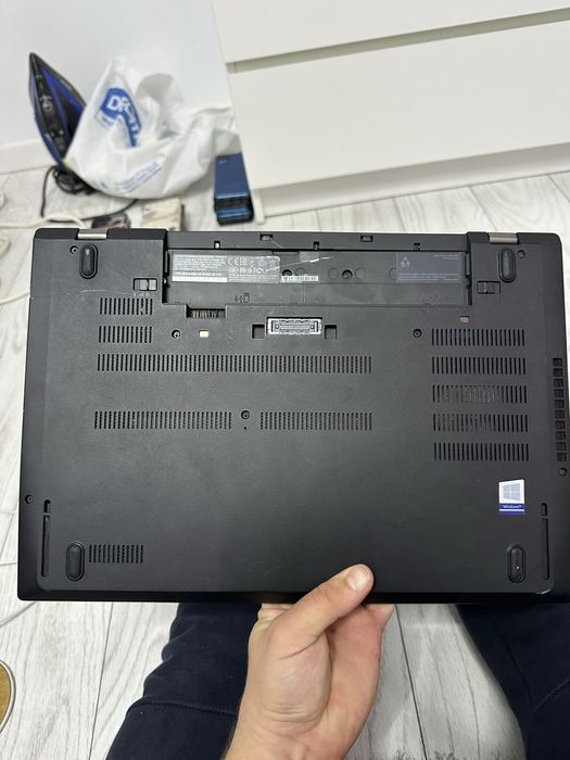Vand Lenovo ThinkPad T570  defect pentru piese