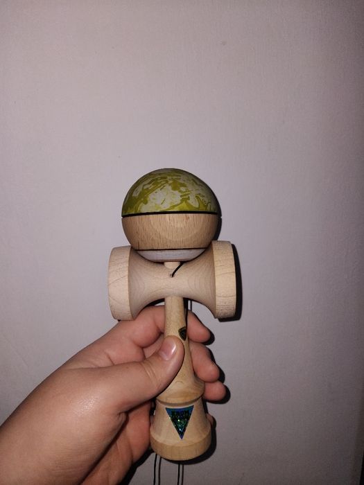 Tama DaOriginz , ken krom lambo maple grip nou Buhusi • OLX.ro