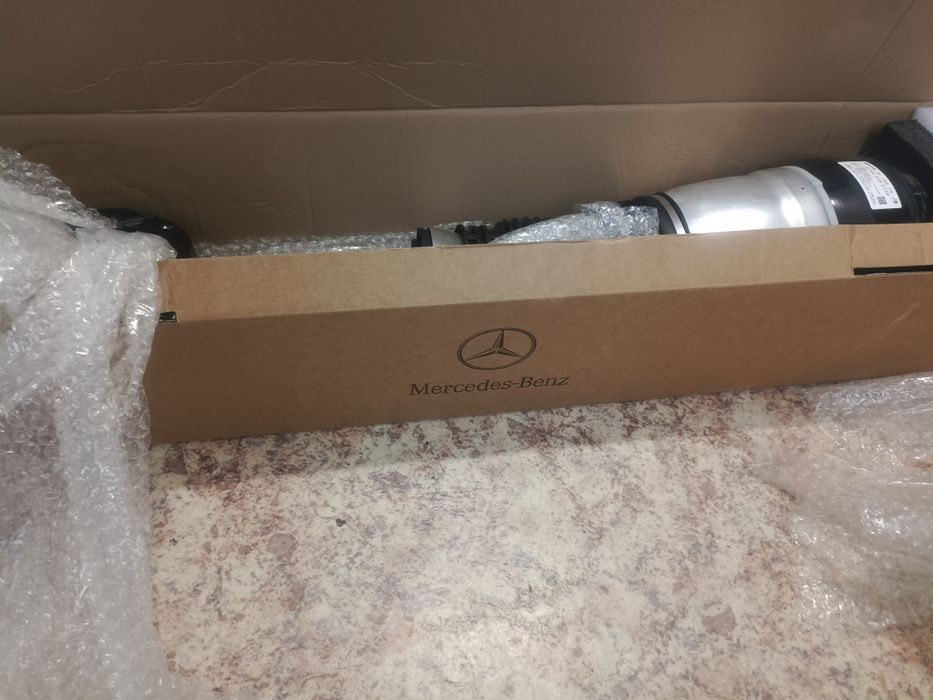 Стойка стойки Мерседес GL X166 ML W166 AMG