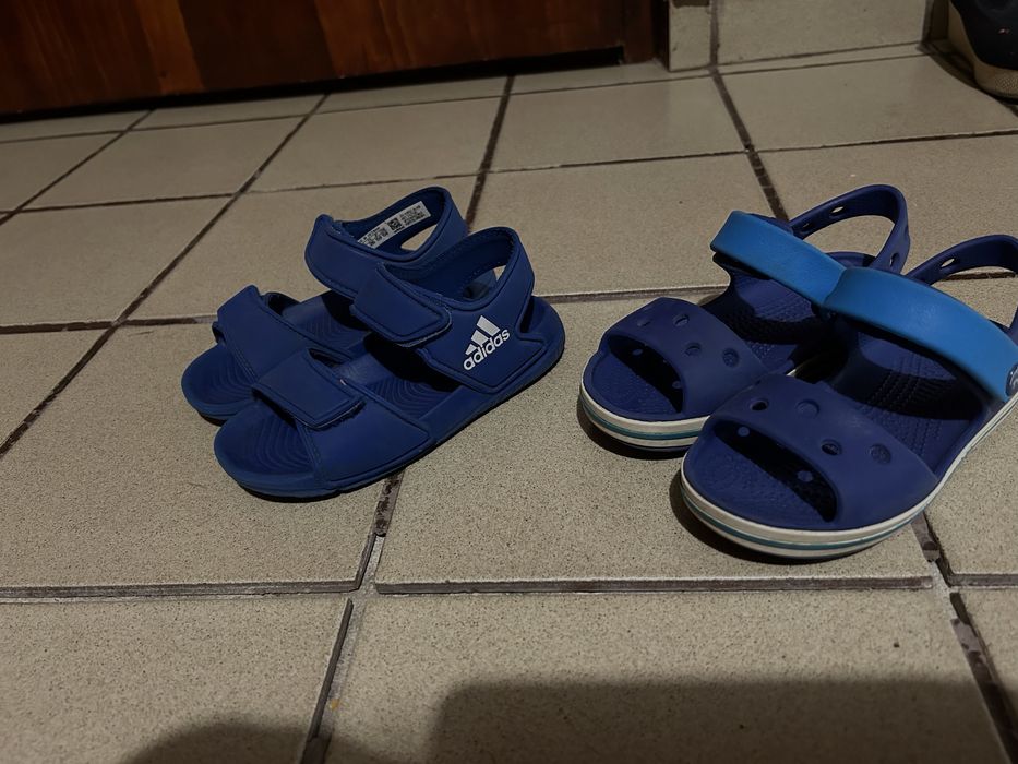 Сандали adidas и crocs