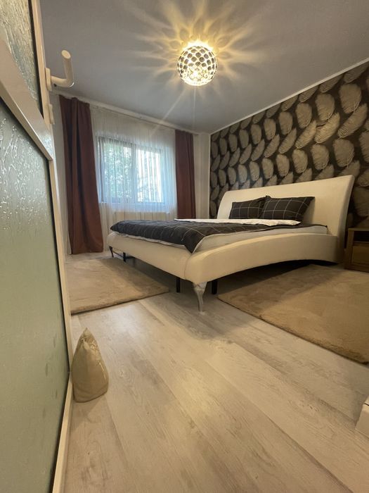 Regim hotelier Inchiriez apartament 3 camere langa Arges Mall