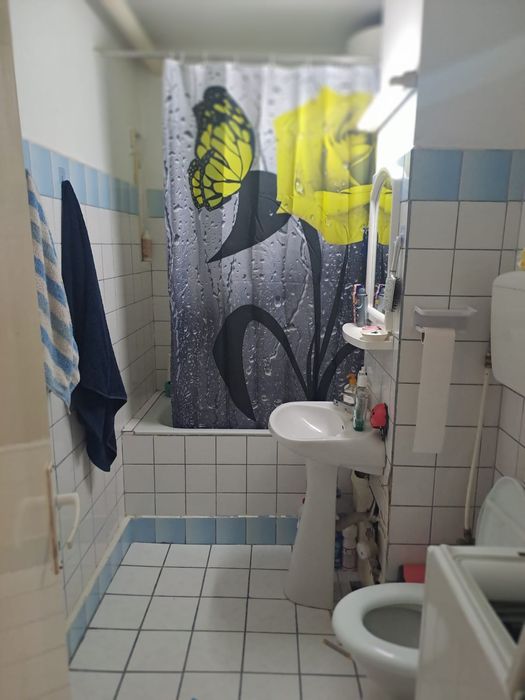 Vând apartament 2 camere lipova