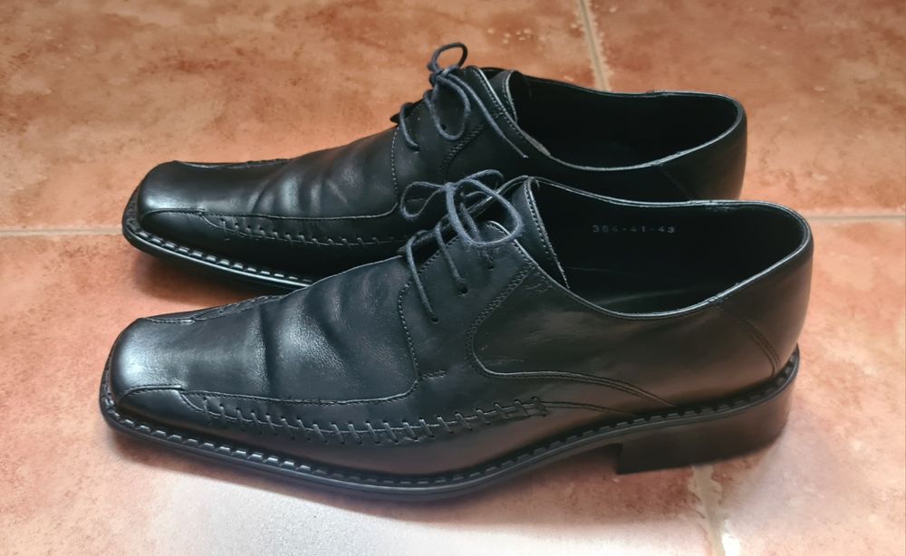 Pantofi din piele