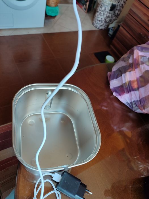 Воден фонтан за домашни любимци