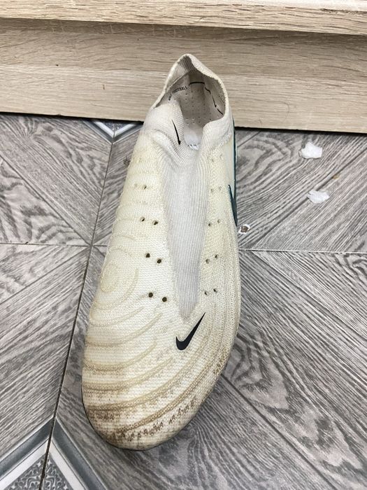 Бутсый найк фантом