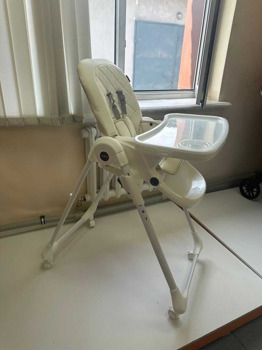 Cтульчик для кормления новый