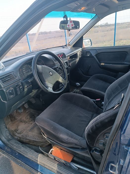 Продается Опель Вектра А об 1.8 моно