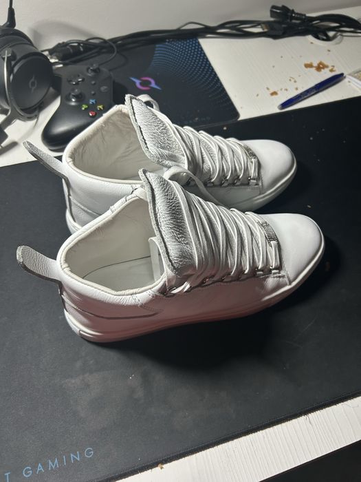 Vand Balenciaga Arena Noi