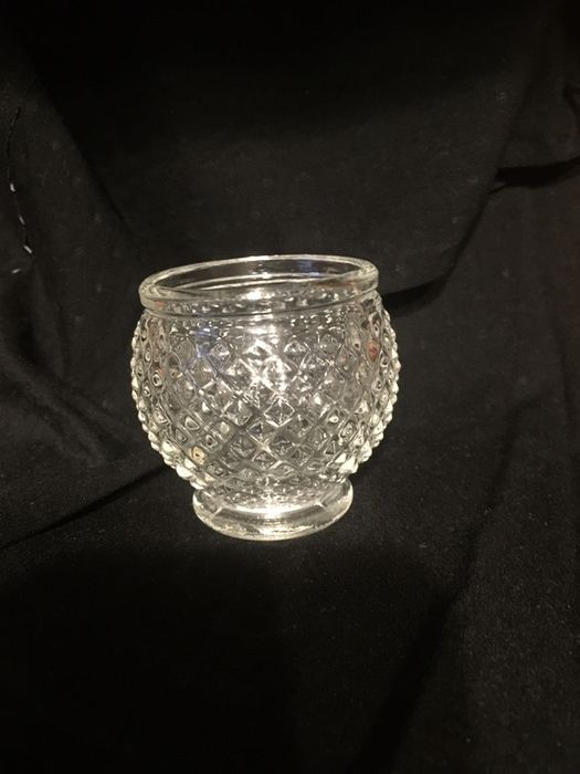 Стъклени чаши нови и използвани