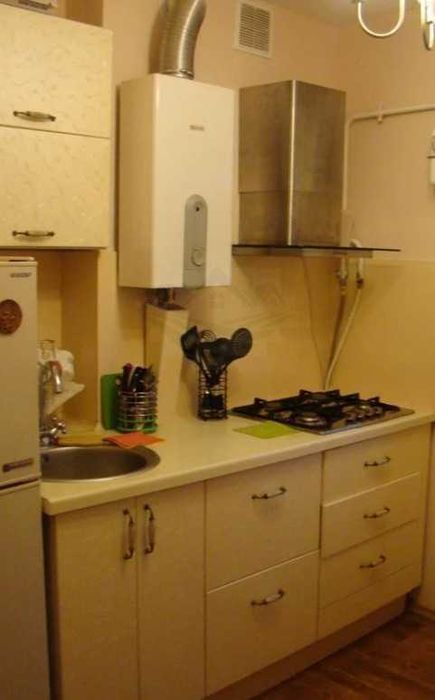 Дава се под наем Едностаен апартамент в Пловдив, Каменица 1 - 26 кв.м за 102 € - Снимка #2