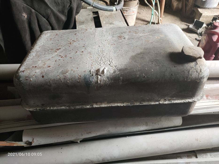 Продам ёмкость (бак) для топлива.