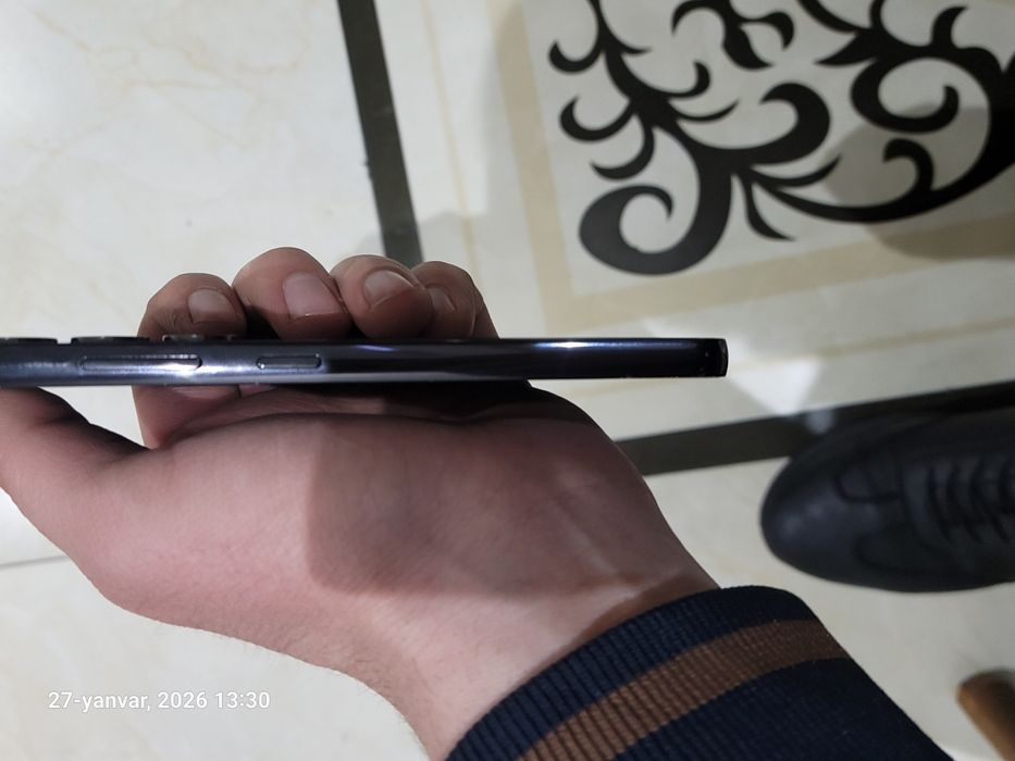 Samsung s23 yaxshi holatda