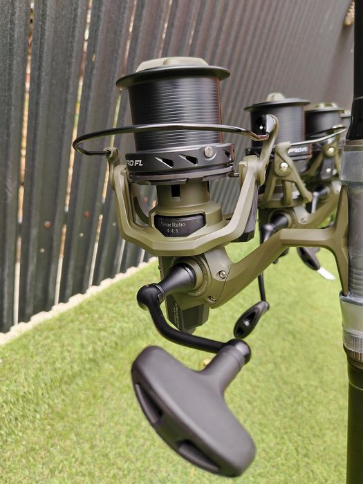 Set 4 lansete FL Strategist Tele Carp 3.9m + 4 Ultra Carp Flx 14000