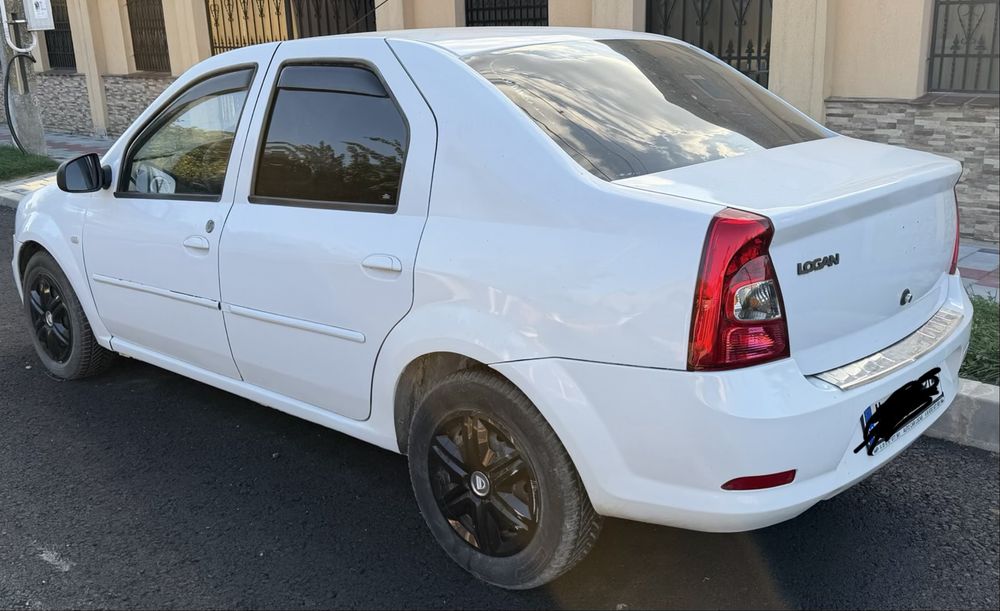 Vand Dacia Logan