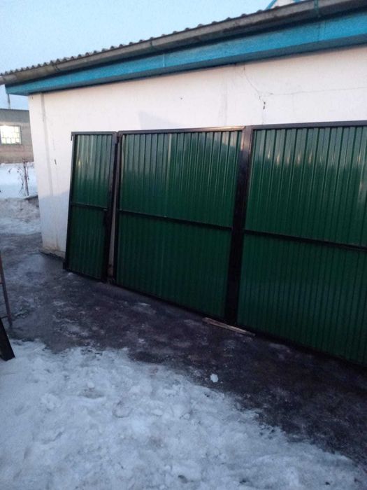 Ворота уличные новые
