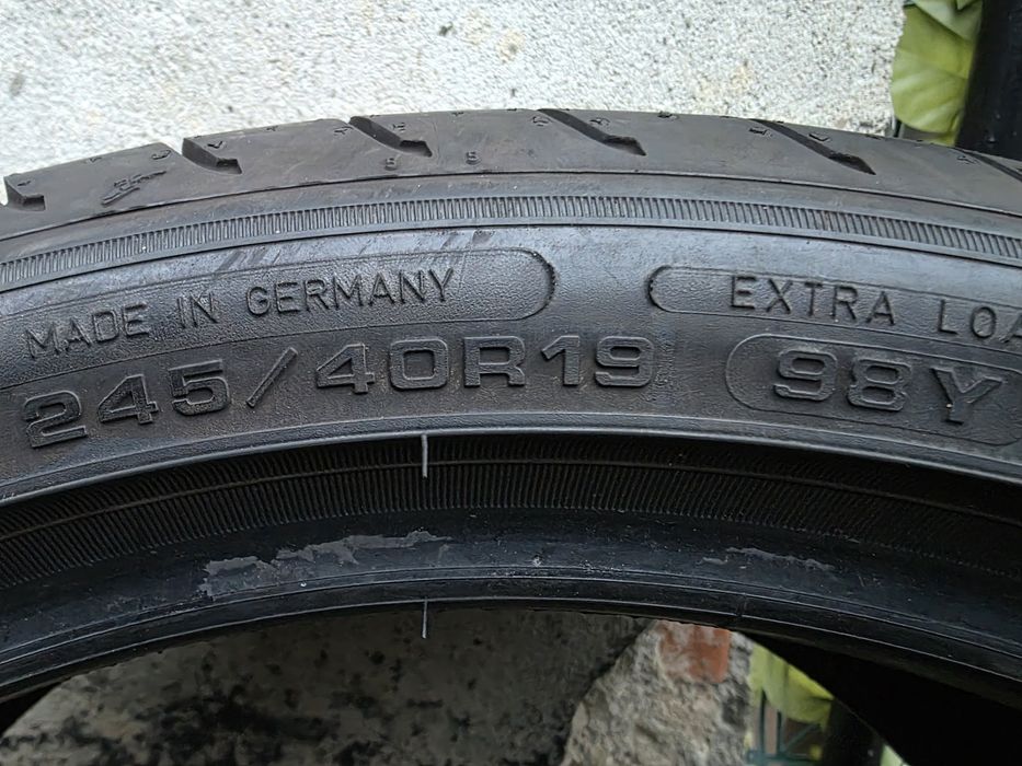 Vând două anvelope de vara good year  245 40 19  dot 4823