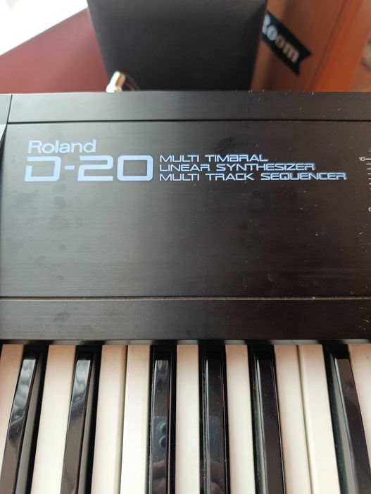 Roland D20 дигитален синтизатор