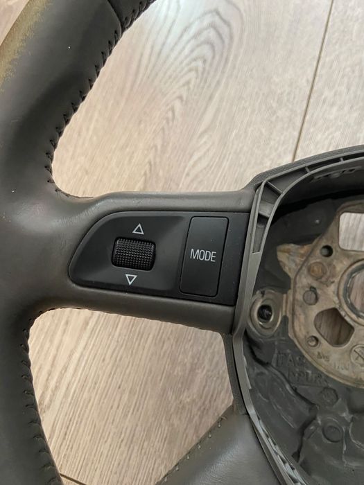 Vând volan Audi a4 b7