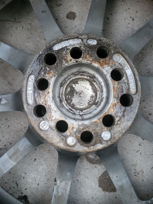 Продам Диск на R16.