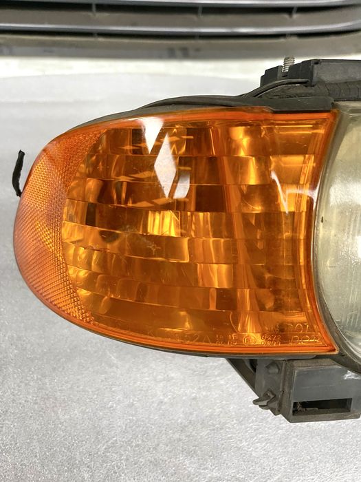 Передняя фара Рестайлинг (правая) BMW E38 БМВ Е38