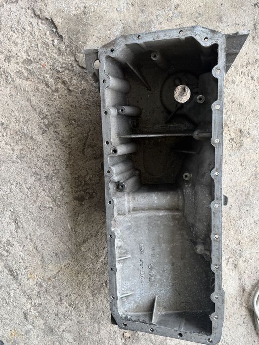 Baie de ulei benzina x3  e83 e46 M54