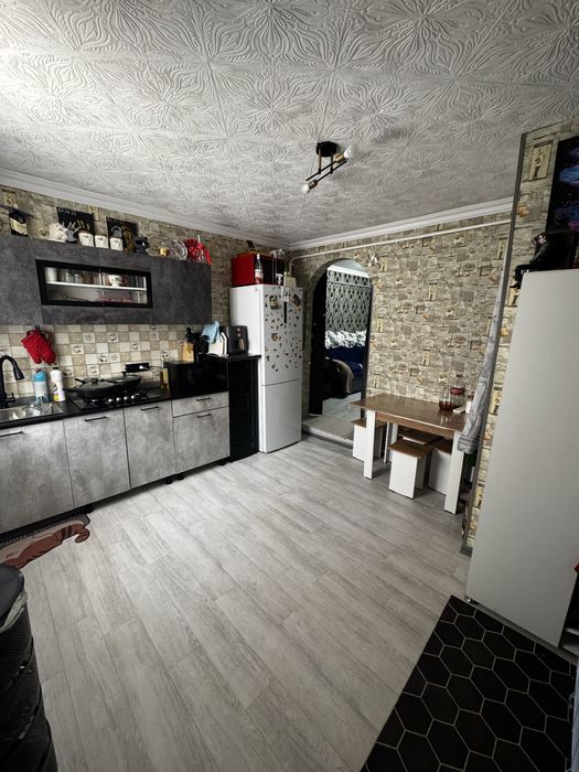 Продам квартиру с участком