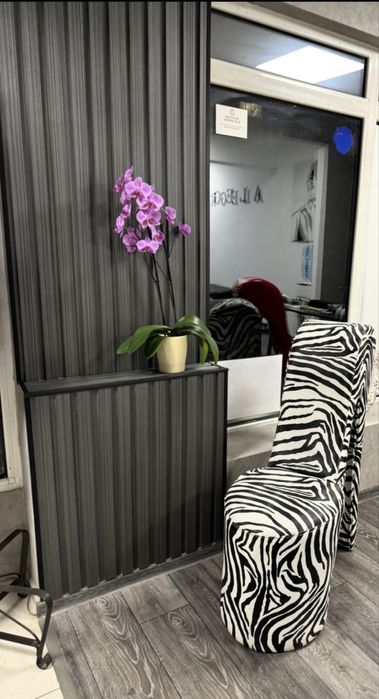 Поставяне на декоративни стенни панели и ламели