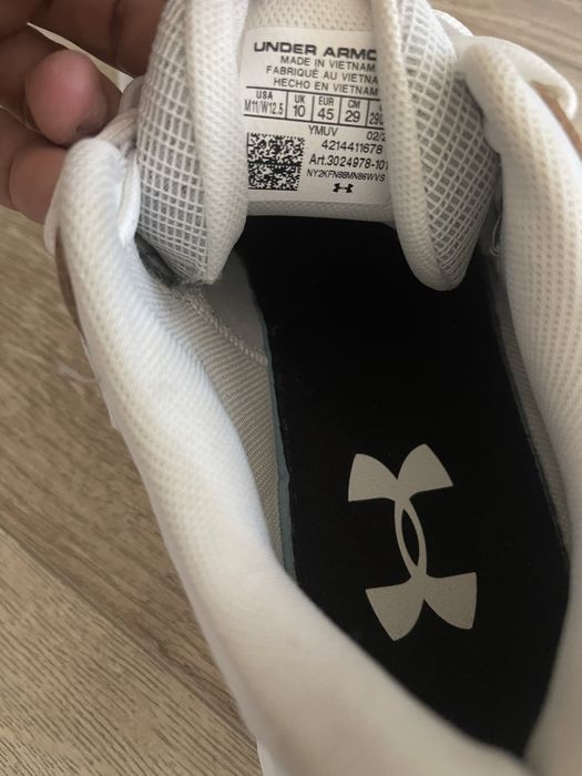 Adidasi Baschet Under Armour