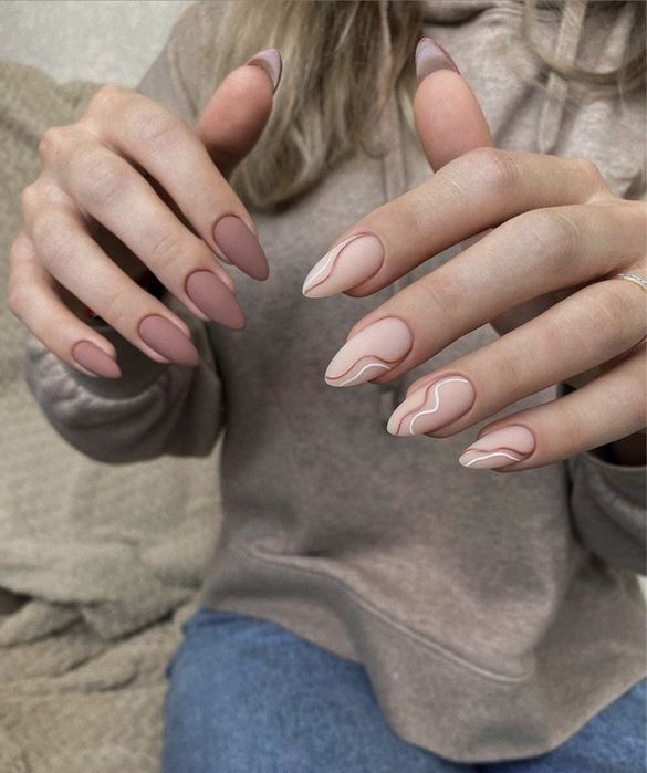 Unghii semi/gel drumul taberei