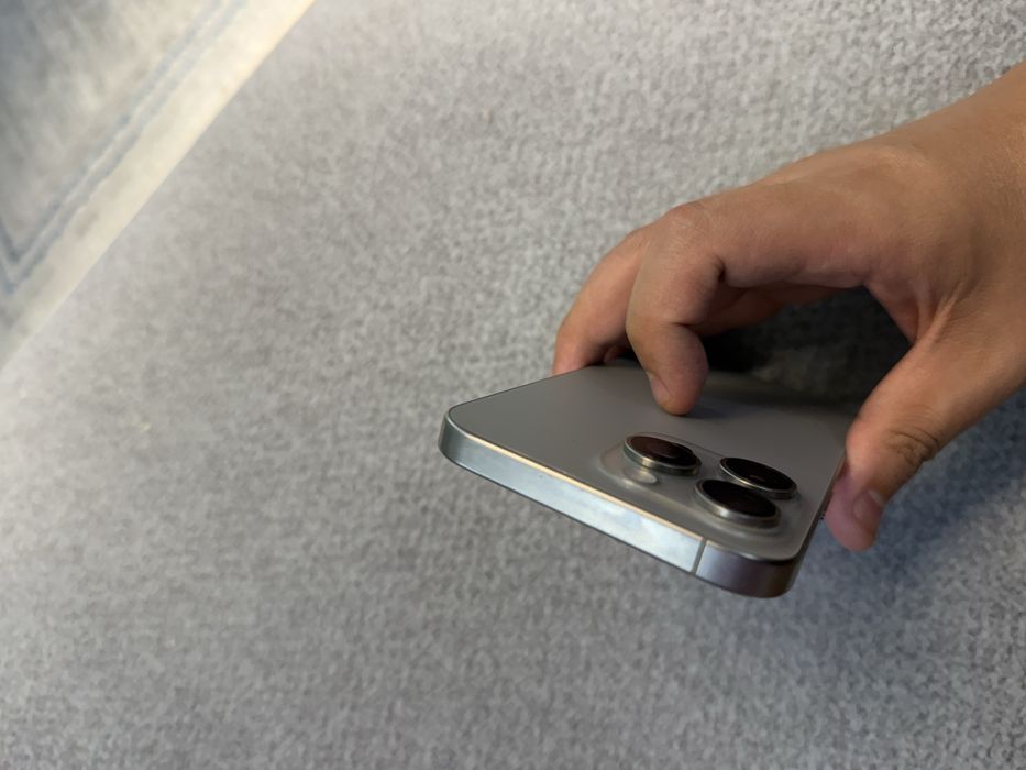 Продам Iphone 15 Pro Max 1 TB